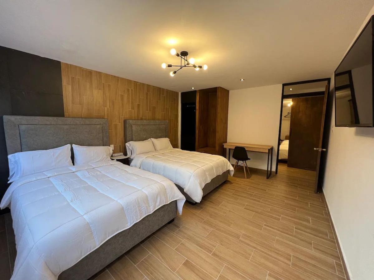 Holiday home Posh Polanco Tvs And Desks In Each *