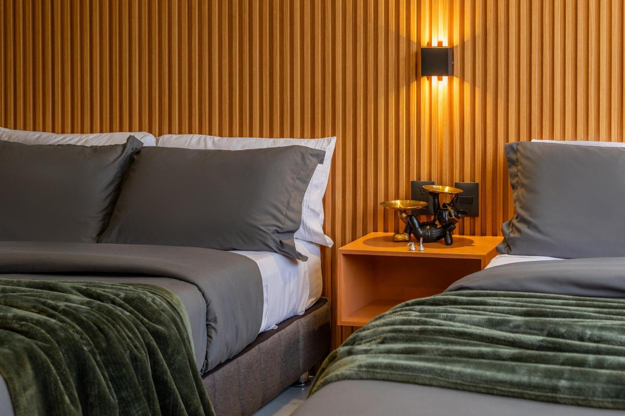 Holiday home Posh Polanco Tvs And Desks In Each