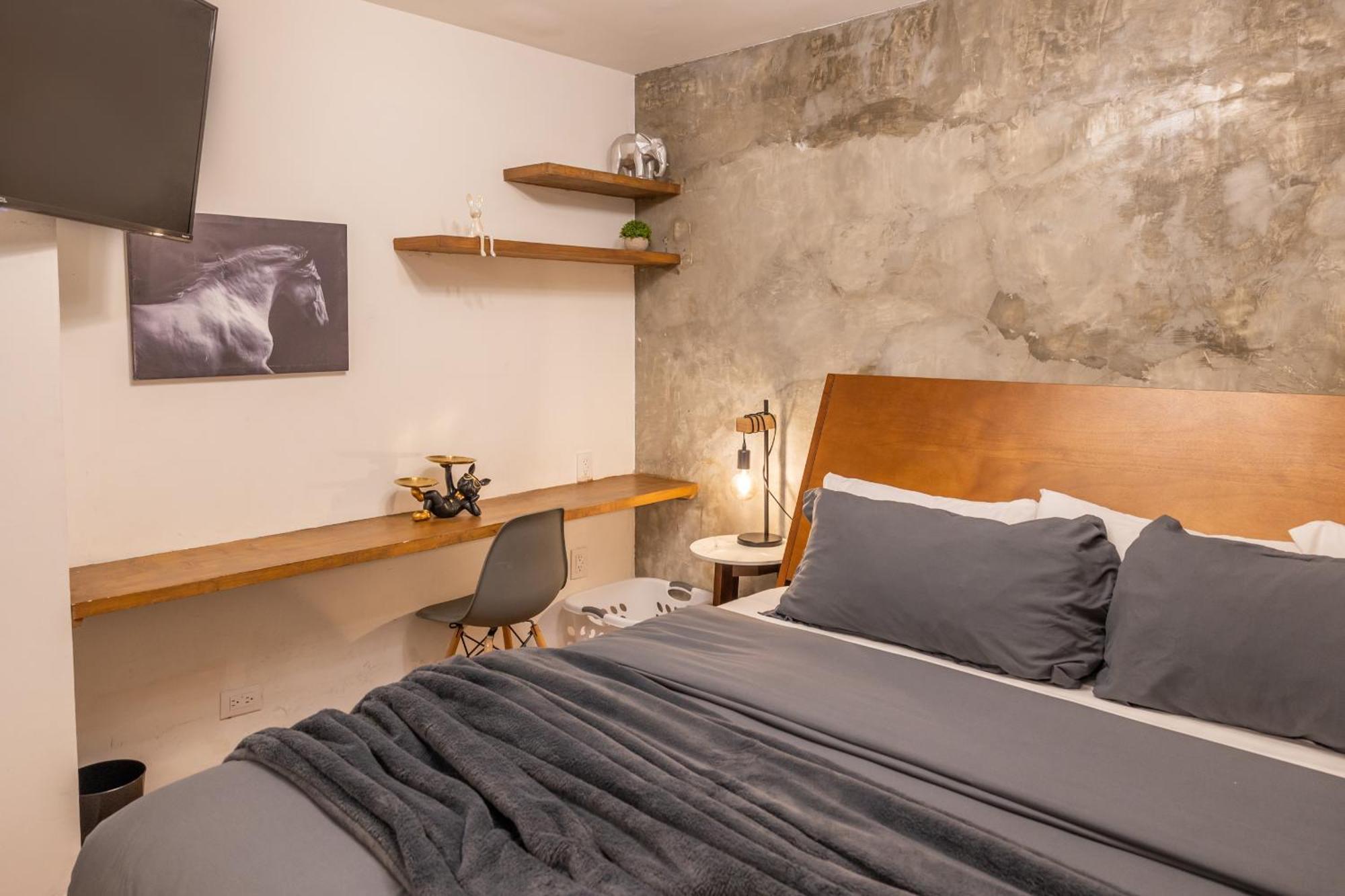 Posh Polanco Tvs And Desks In Each * Mexico City