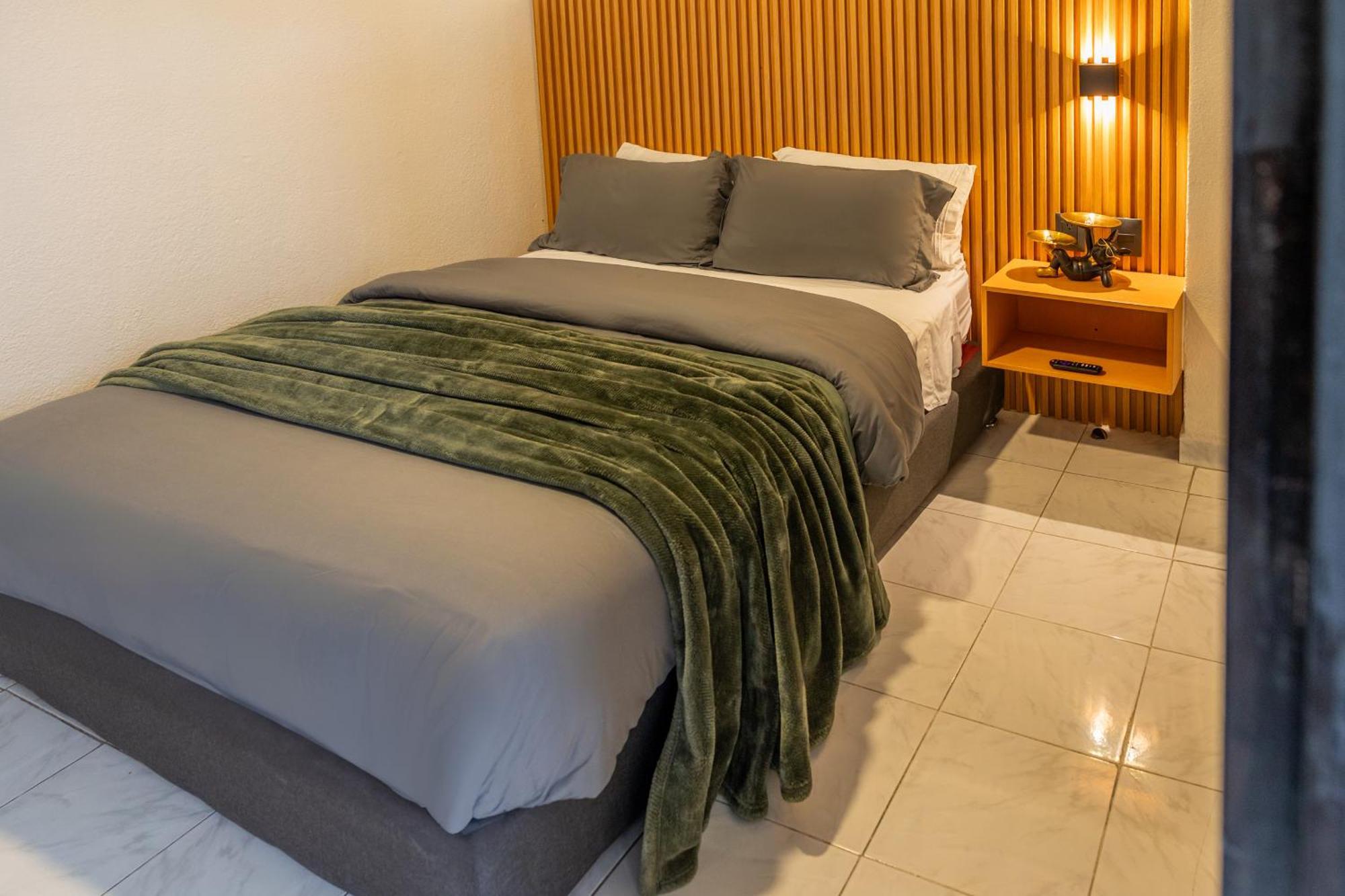 Posh Polanco Tvs And Desks In Each Holiday home Mexico City